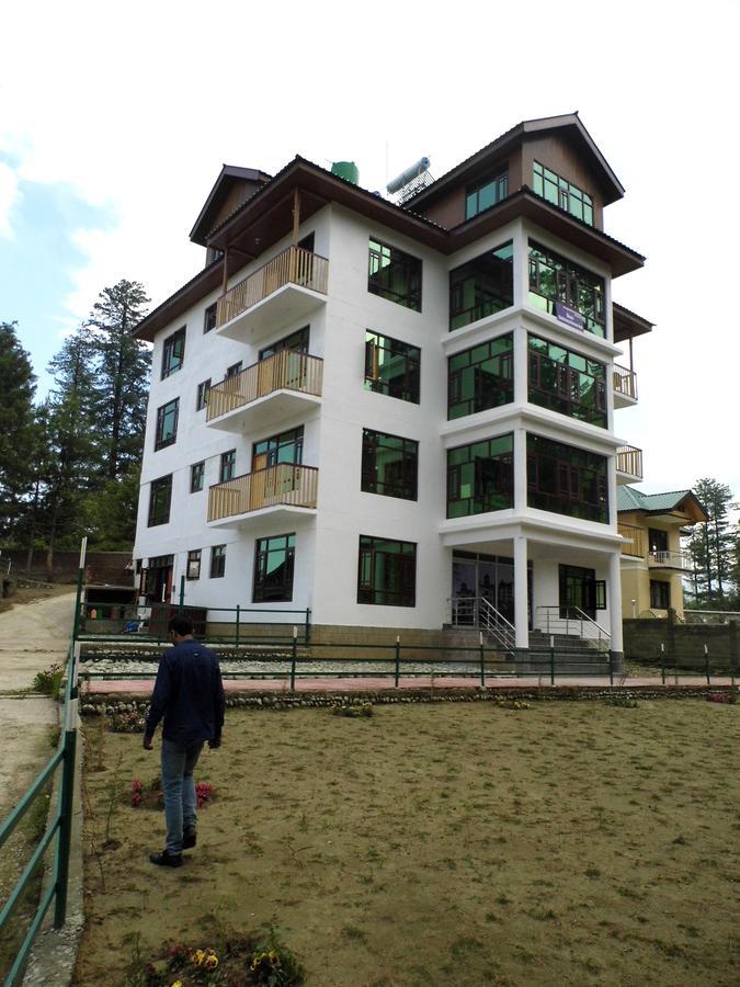 Hotel Gulmarg House Bagian luar foto